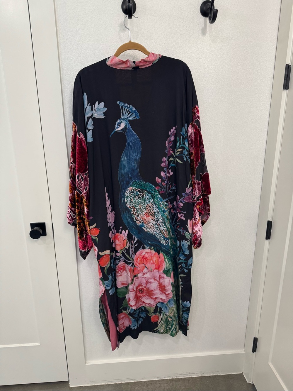 Aratta Peacock Kimono - Picture 3 of 5